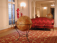 Mappemondes Plaza Athénée
